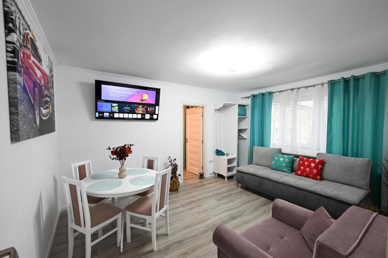 L&R Boutique Apartment Otelu Rosu Экстерьер фото
