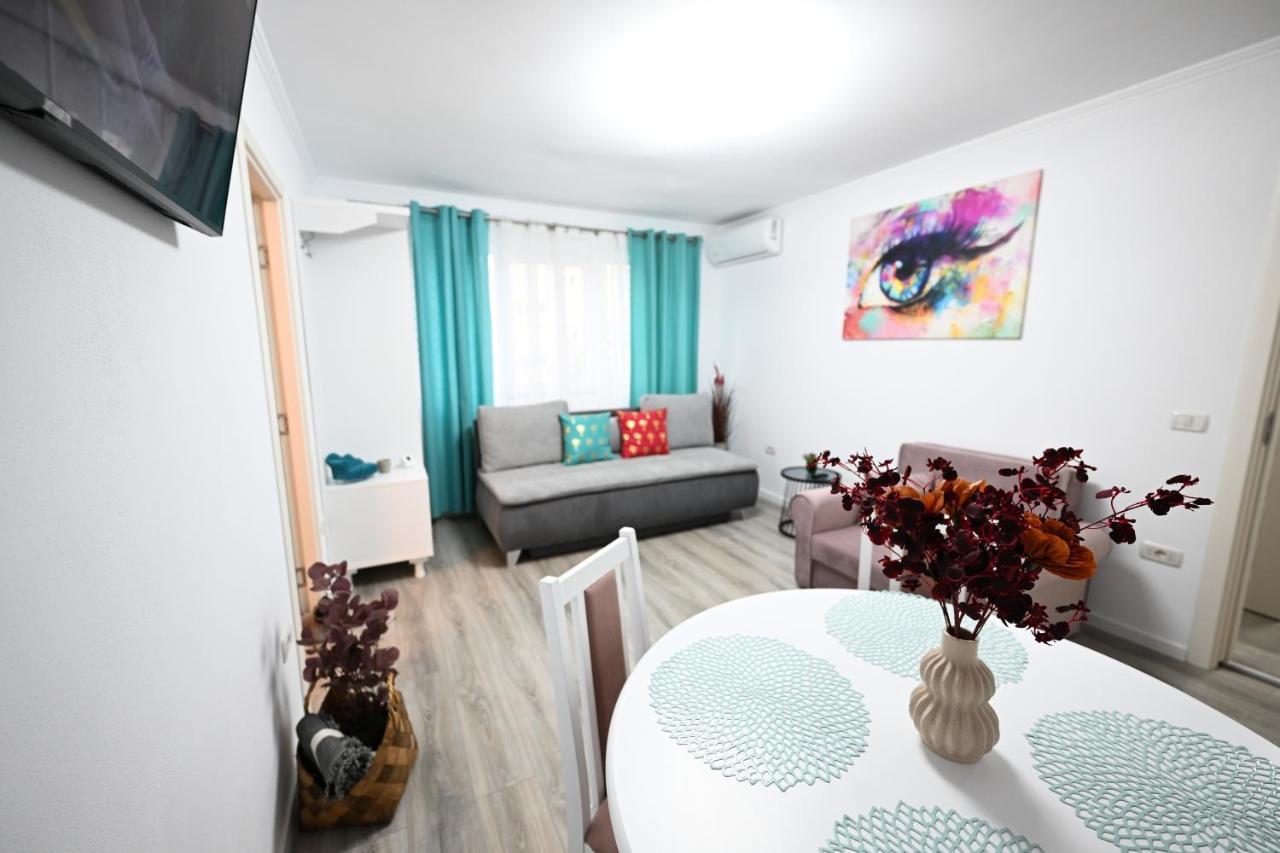 L&R Boutique Apartment Otelu Rosu Экстерьер фото