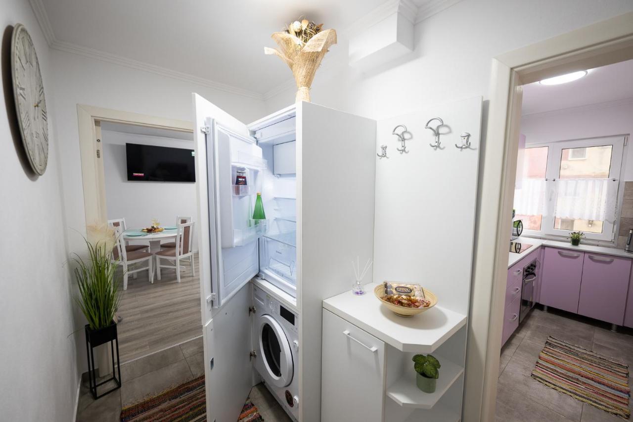 L&R Boutique Apartment Otelu Rosu Экстерьер фото